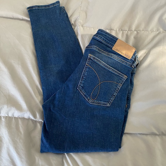 Calvin Klein Jeans - Picture 4 of 6